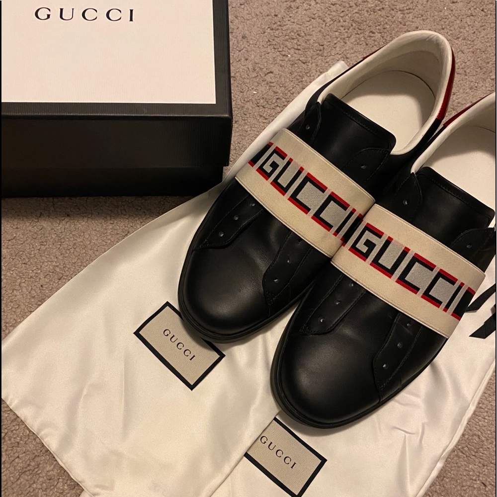 Men’s Gucci Ace stripe sneaker in black